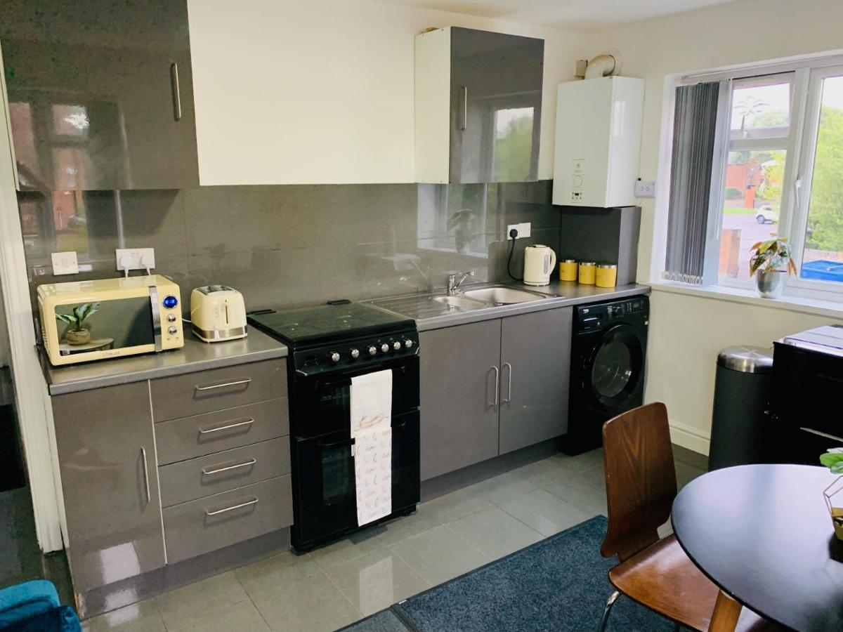 Modern & Cosy 2-Bed Apartment Near Nec, Airport & Jlr! Birmingham Exteriör bild